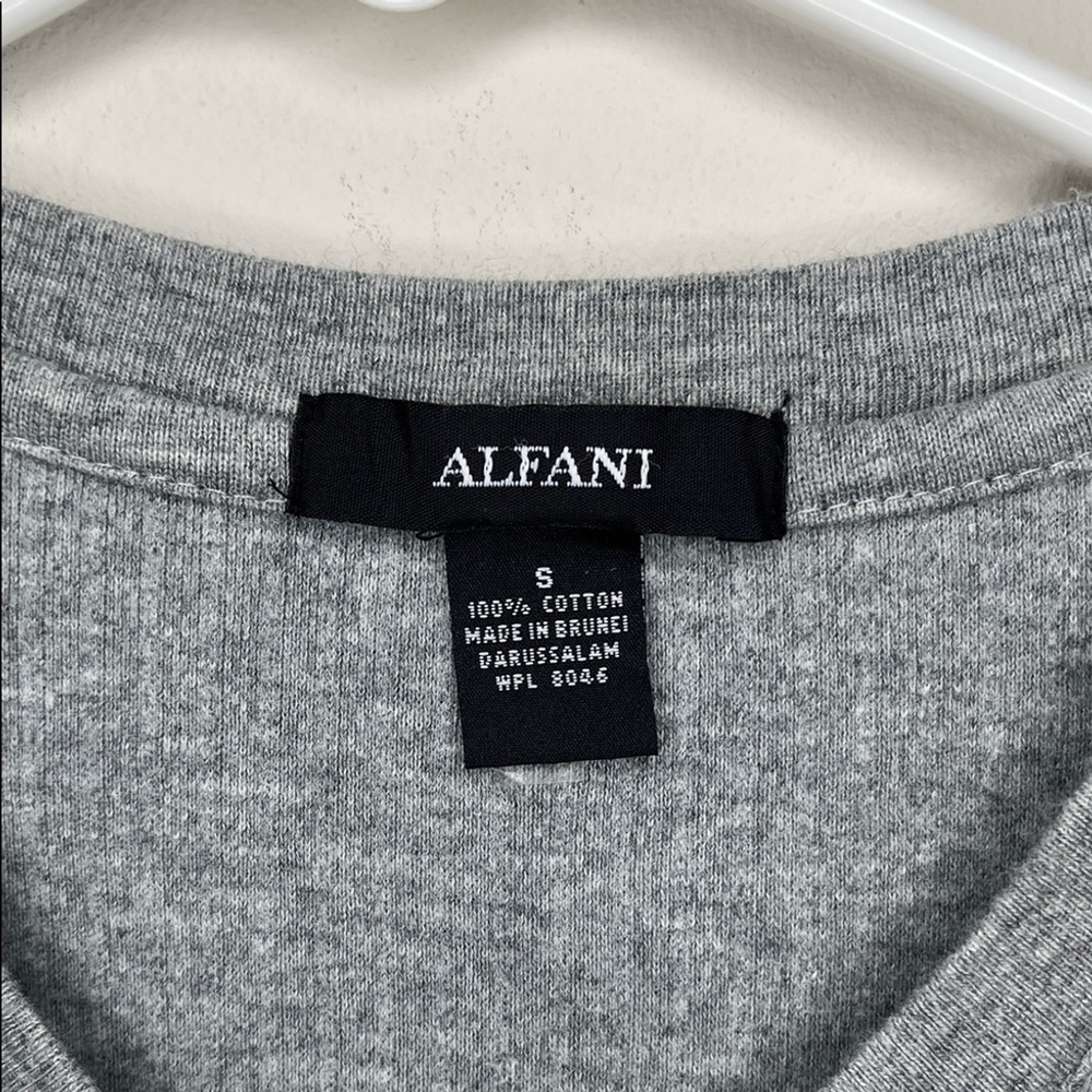 Alfani Gray V-Neck Short Sleeve Ribbed Shirt - Picture 2 of 6